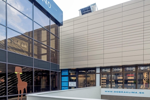 Showroom Baltrio - zvenku