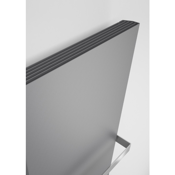 TERMA Case Slim designový vertikální radiátor Ral 7040