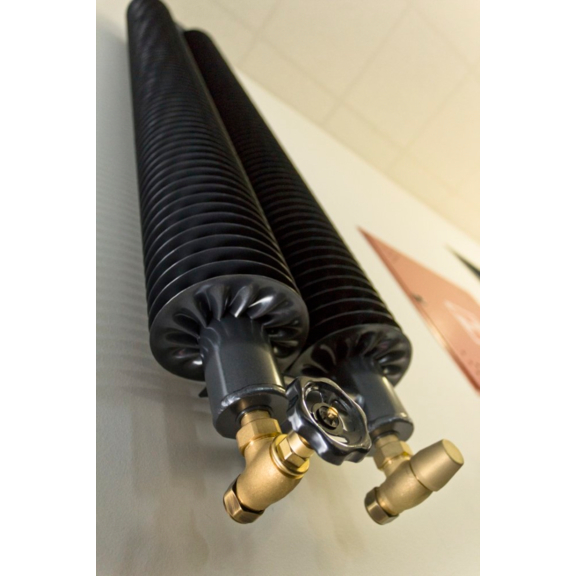 ISAN Spiral RAO2 vertikální radiátor detail