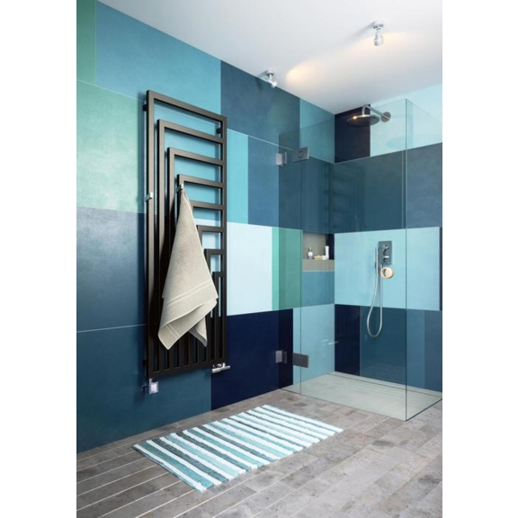 TERMA Angus V designový radiátor 1300x440 RAL5014 vertikální