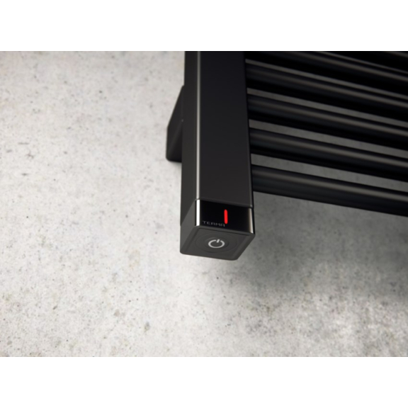 TERMA Mike ONE designový radiátor 1335x530 Soft 9005 se zabudovaným topným prvkem