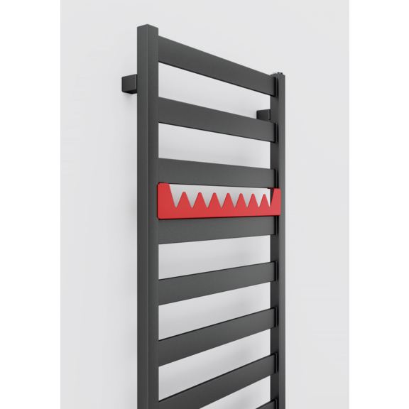 TERMA Vivo koupelnový radiátor 1390x500 barva Metallic Grey detail věšáku Happy Shark