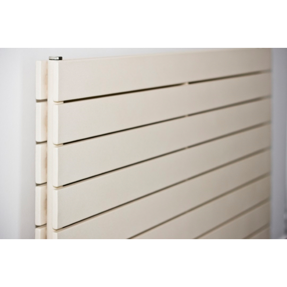 ISAN Collom Double Horizontal radiátor s vysokým výkonem