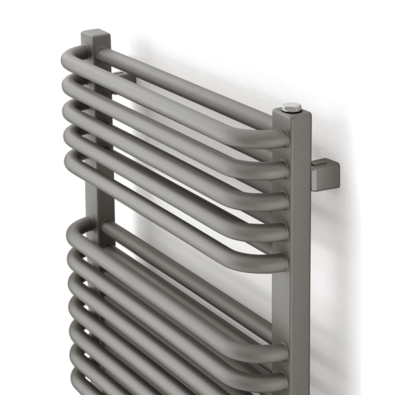 TERMA Tytus koupelnový radiátor 1020x540 barva Silver Matt detail žebra