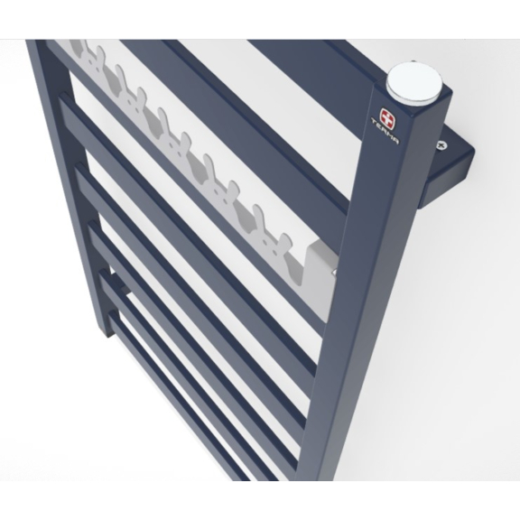 TERMA Vivo ONE koupelnový radiátor 910x500 RAL 5003 detail věšák HappyRabbit soft7047