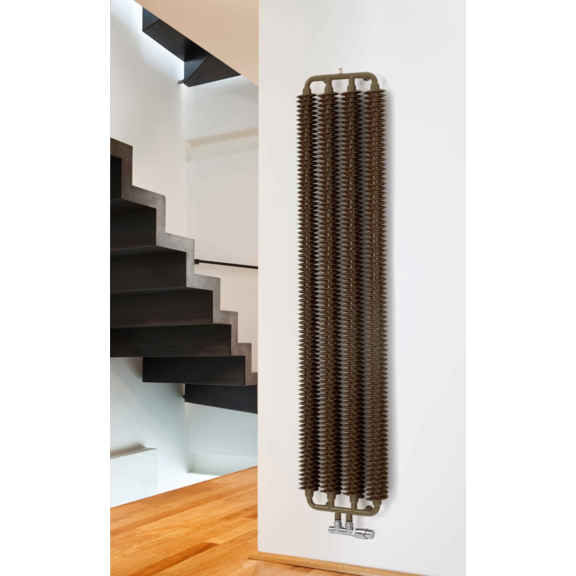 TERMA Ribbon V retro radiátor 1720x290 barva Heban Detail