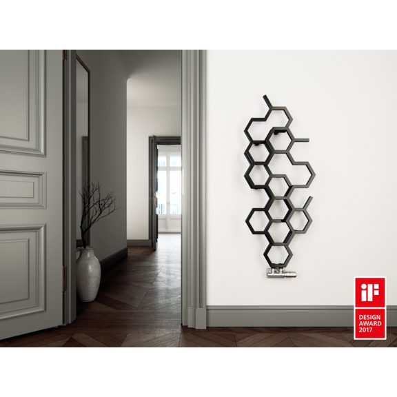 TERMA Hex designový radiátor 502x1126 celek z boku