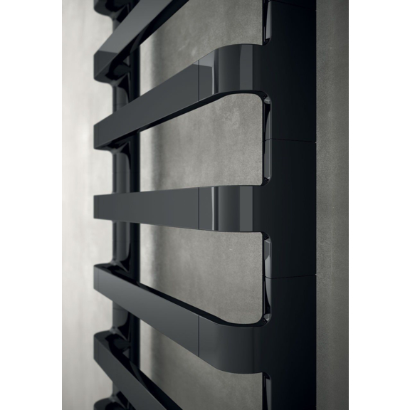 IRSAP Step B koupelnový radiátor detail Černý Chrom 3